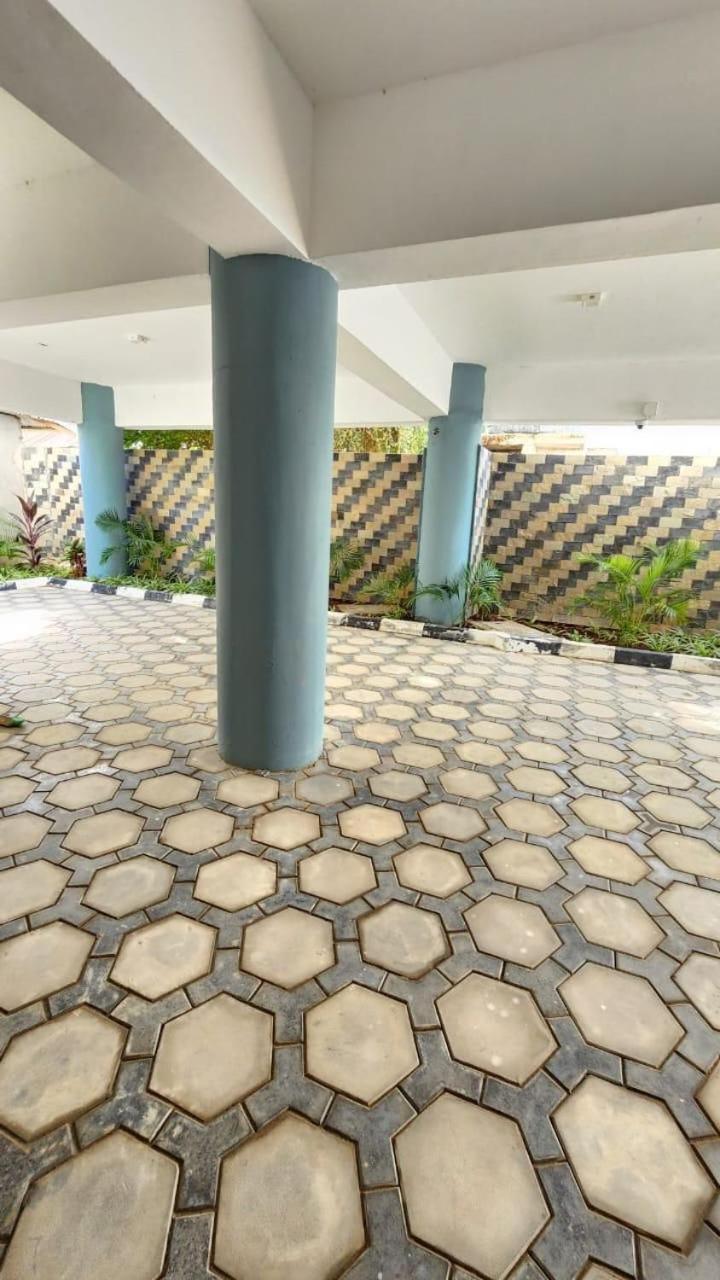 Classic One Bedroom In Bamburi Mwembeni Mombasa Exterior photo